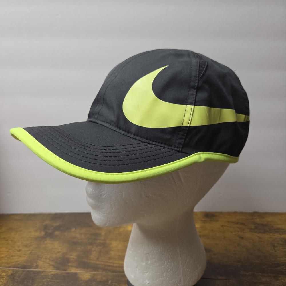 Nike Hat Black Volt Green Featherlight Dri Fit Strap Back 6 Panel Running Cap